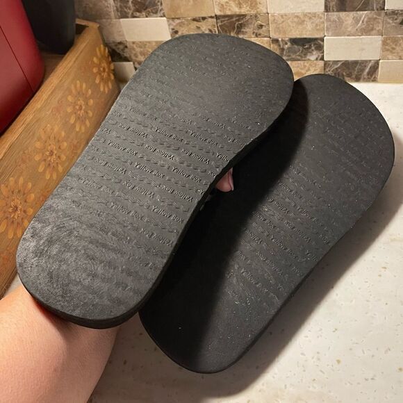 Yellow Box flip Flops  - Picture 2 of 4